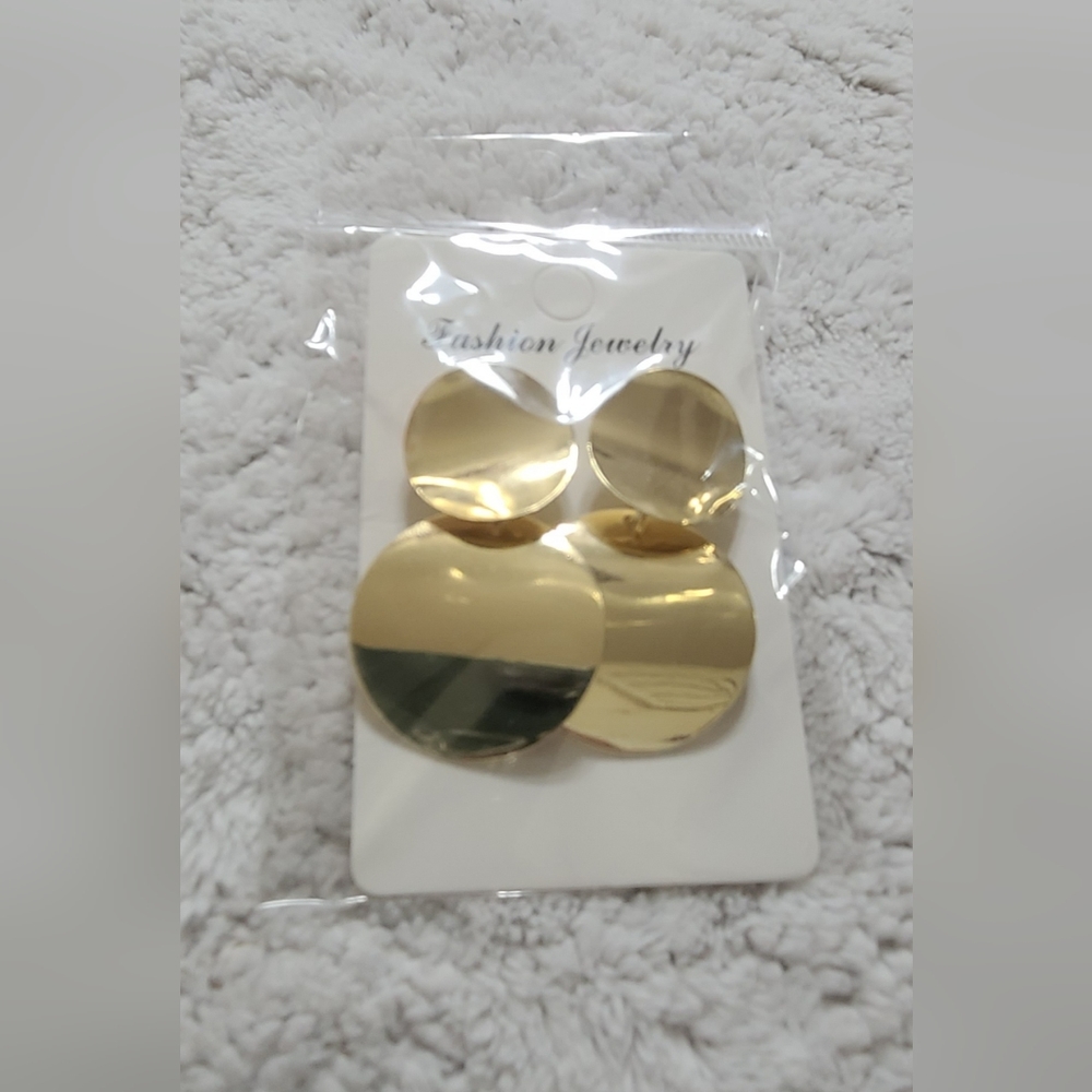Gold earrings - Picture 3 of 5